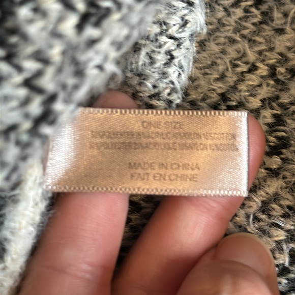 NWT Batwing Shawl Cardigan - Picture 5 of 7